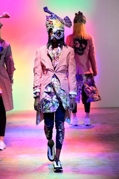 Look 31